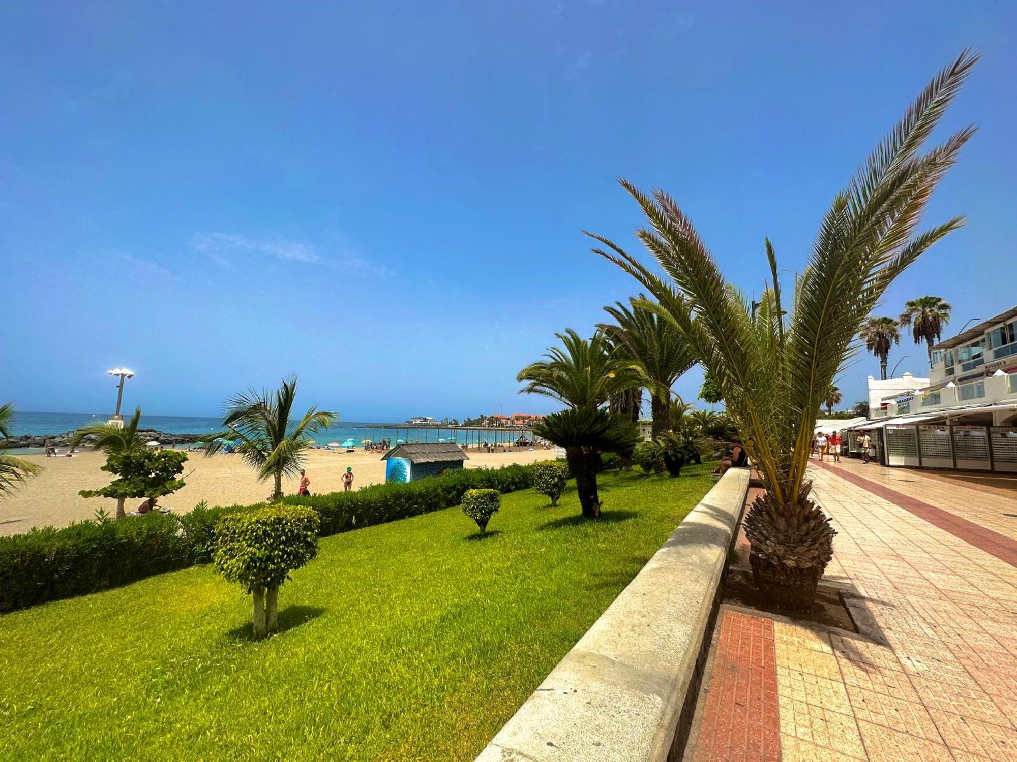 Sunbeach Apartment 阿罗纳 外观 照片