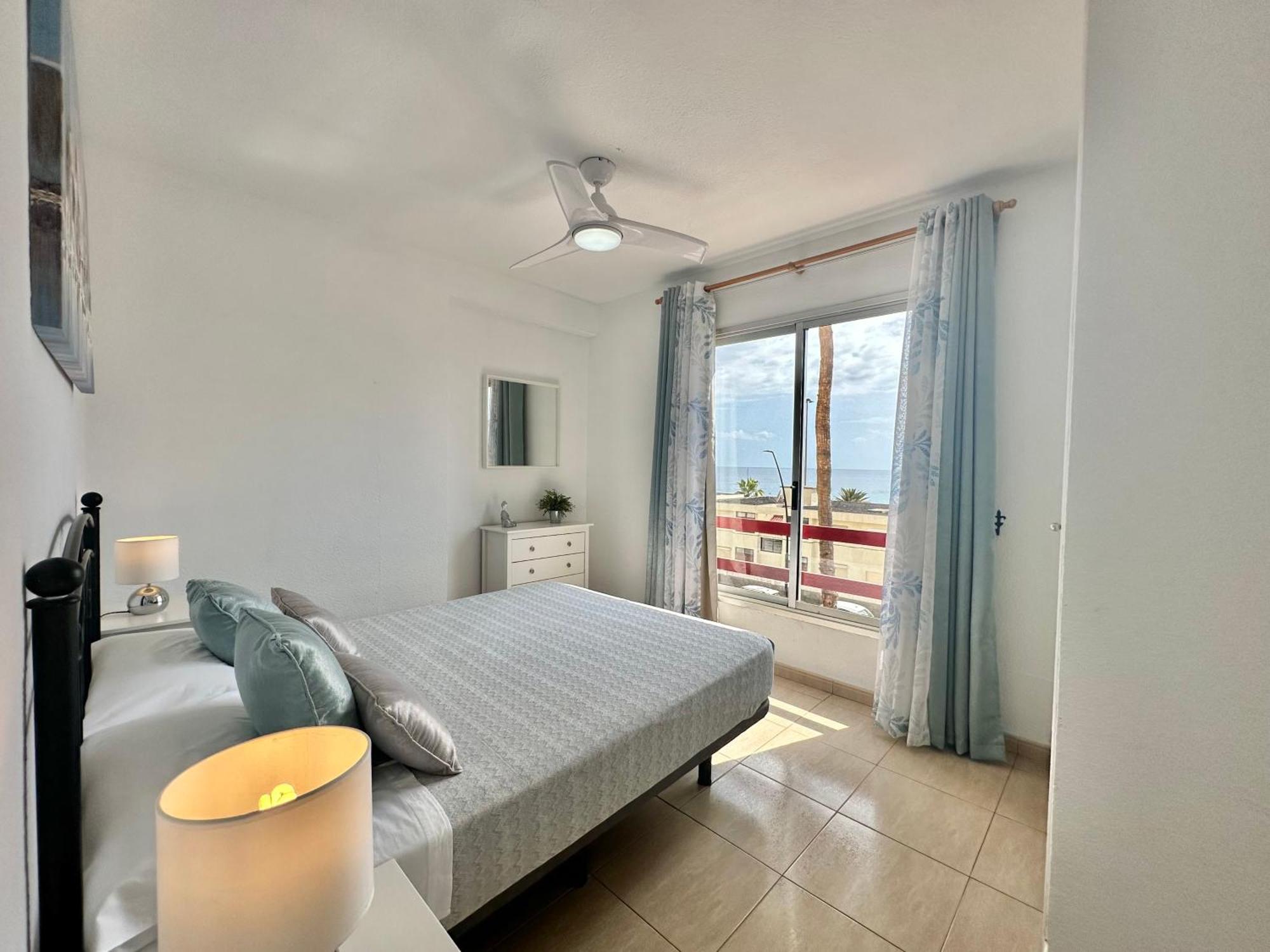 Sunbeach Apartment 阿罗纳 外观 照片