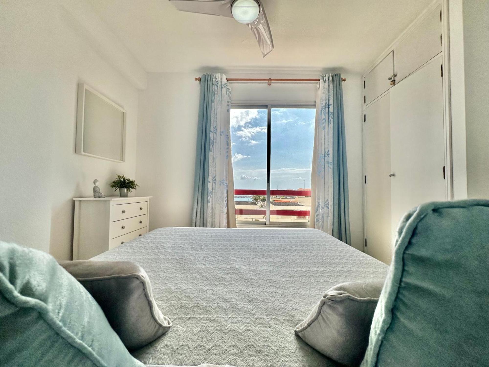 Sunbeach Apartment 阿罗纳 外观 照片