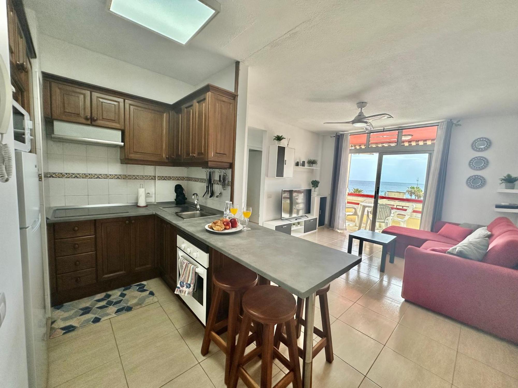 Sunbeach Apartment 阿罗纳 外观 照片