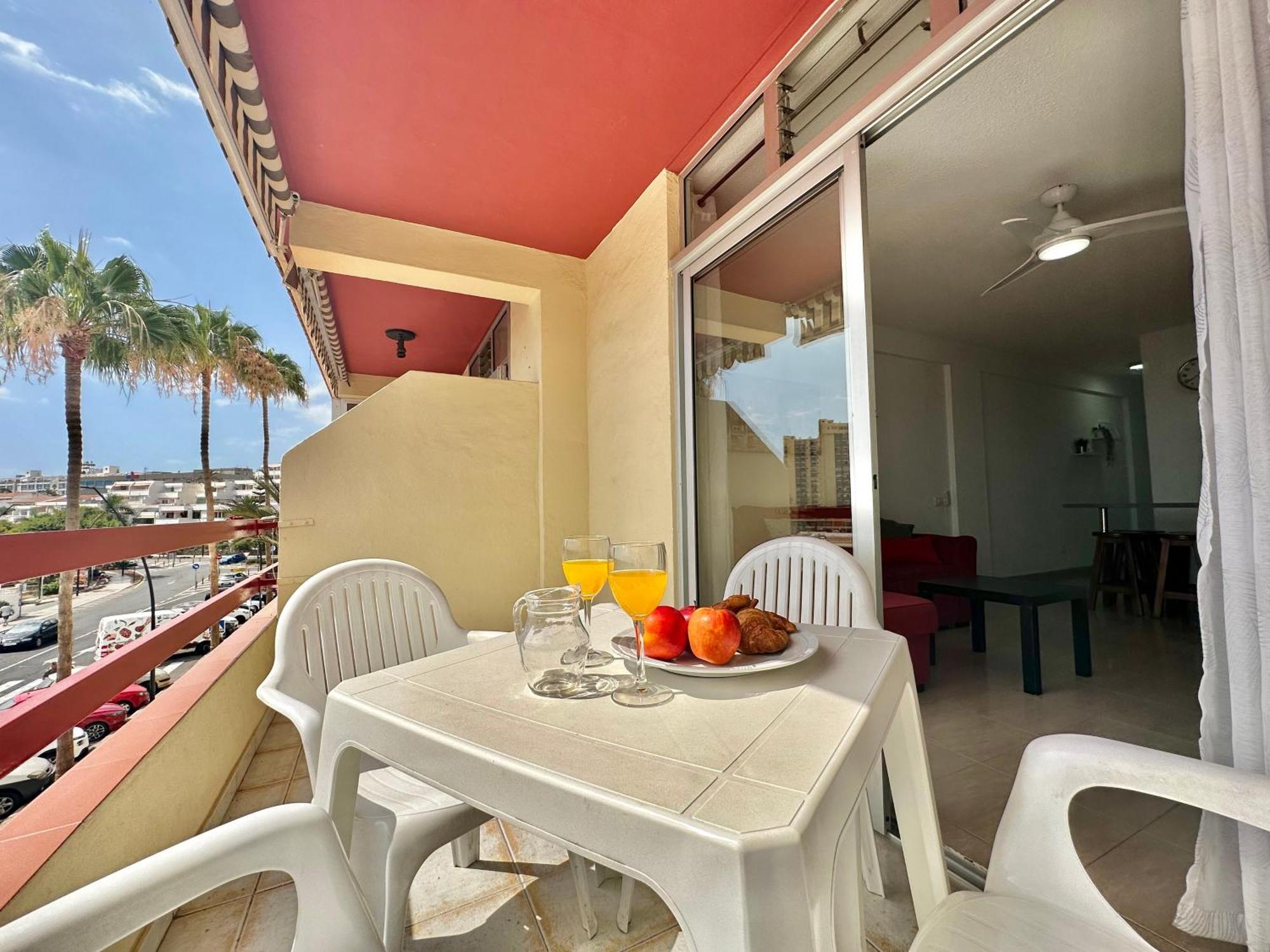 Sunbeach Apartment 阿罗纳 外观 照片