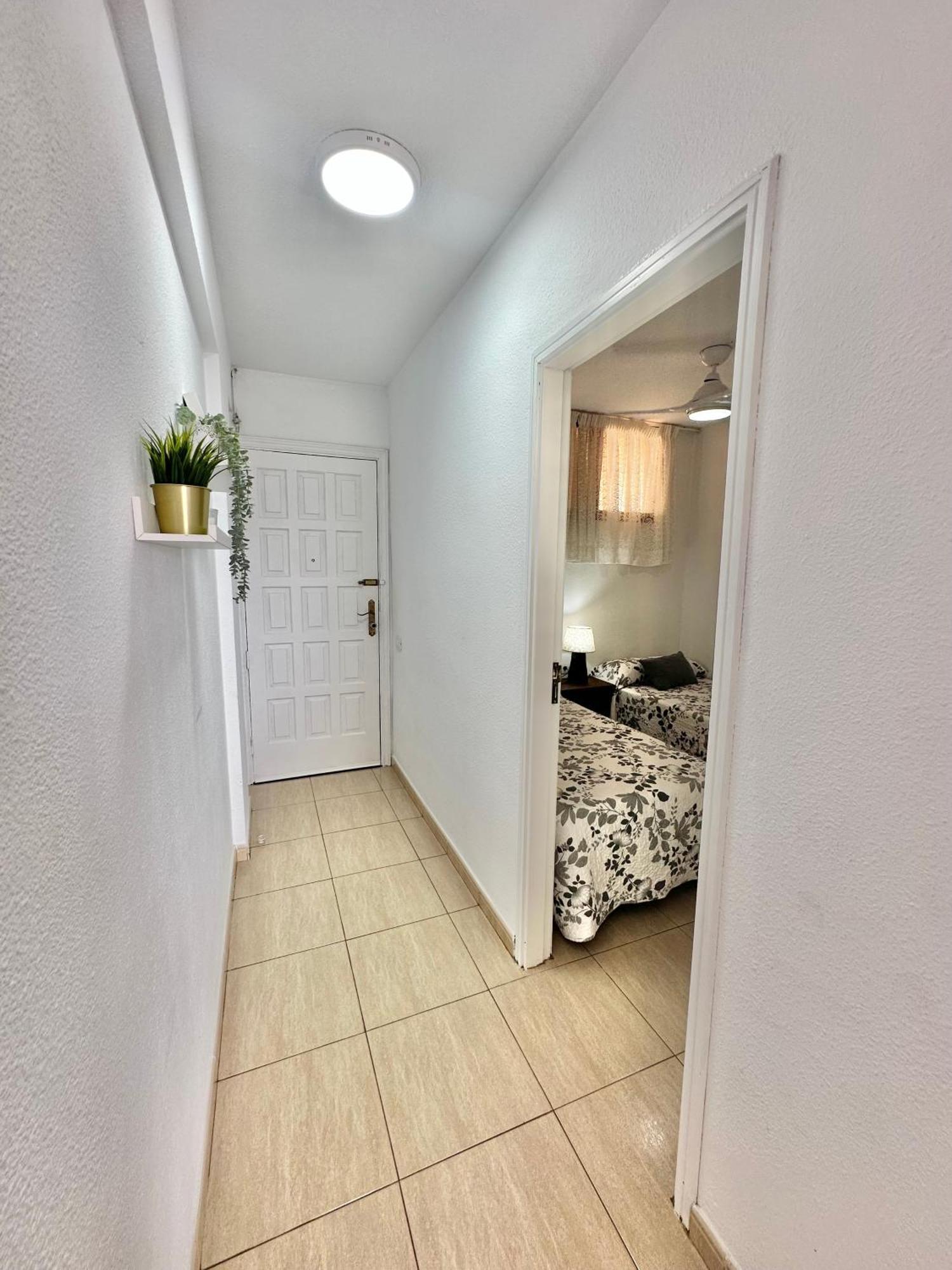 Sunbeach Apartment 阿罗纳 外观 照片